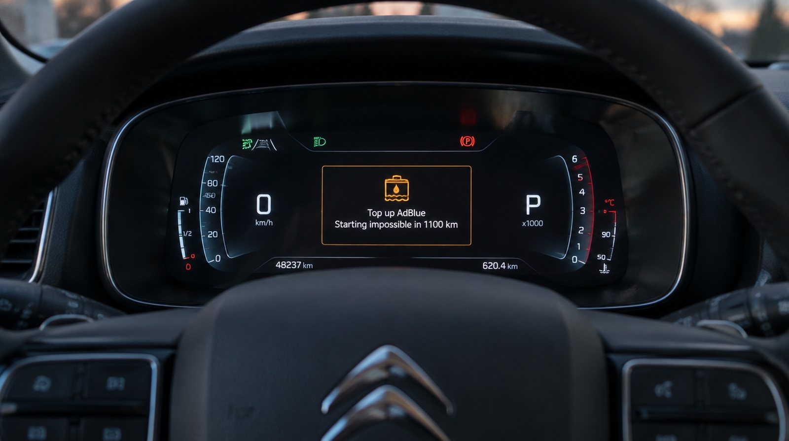 Табло на Citroën C5 Aircross: Top up AdBlue – Starting impossible in 1100 km